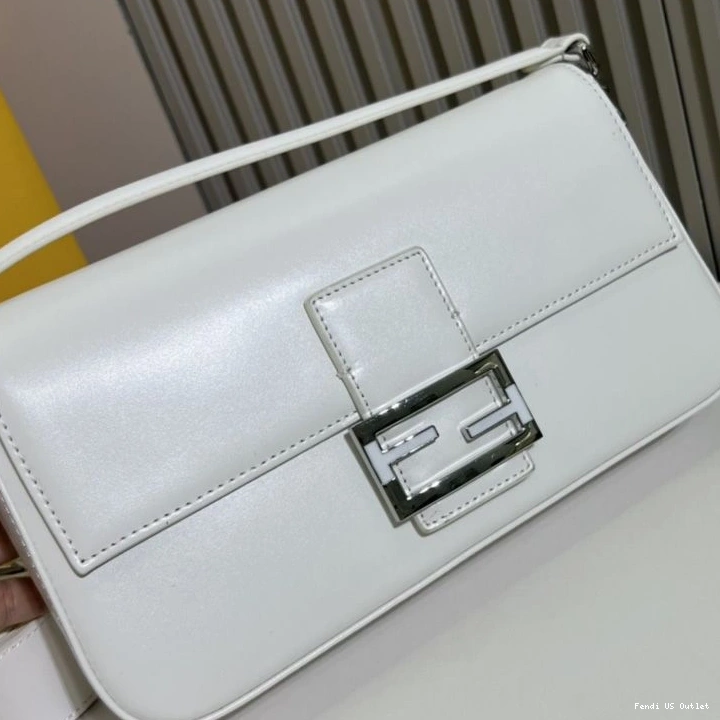 Vintage HOT Leather Fendi In Tiffany White Smooth Baguette Medium Bag 0725
